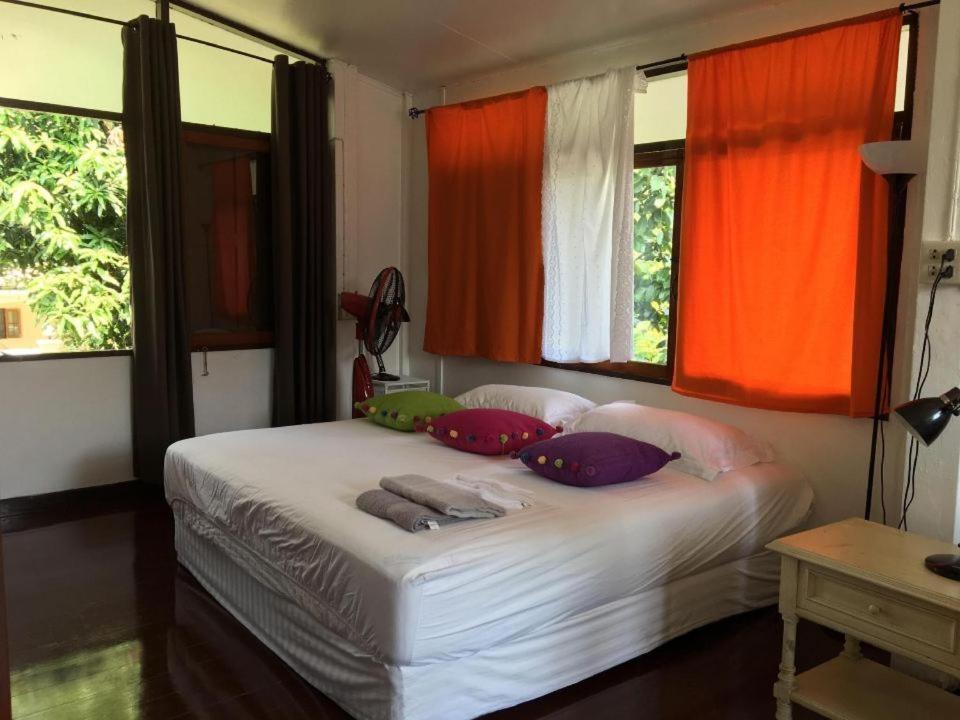 Many Trees Apartment Bangkok Exterior photo