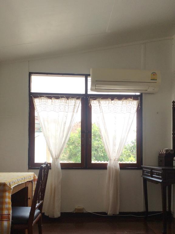 Many Trees Apartment Bangkok Exterior photo